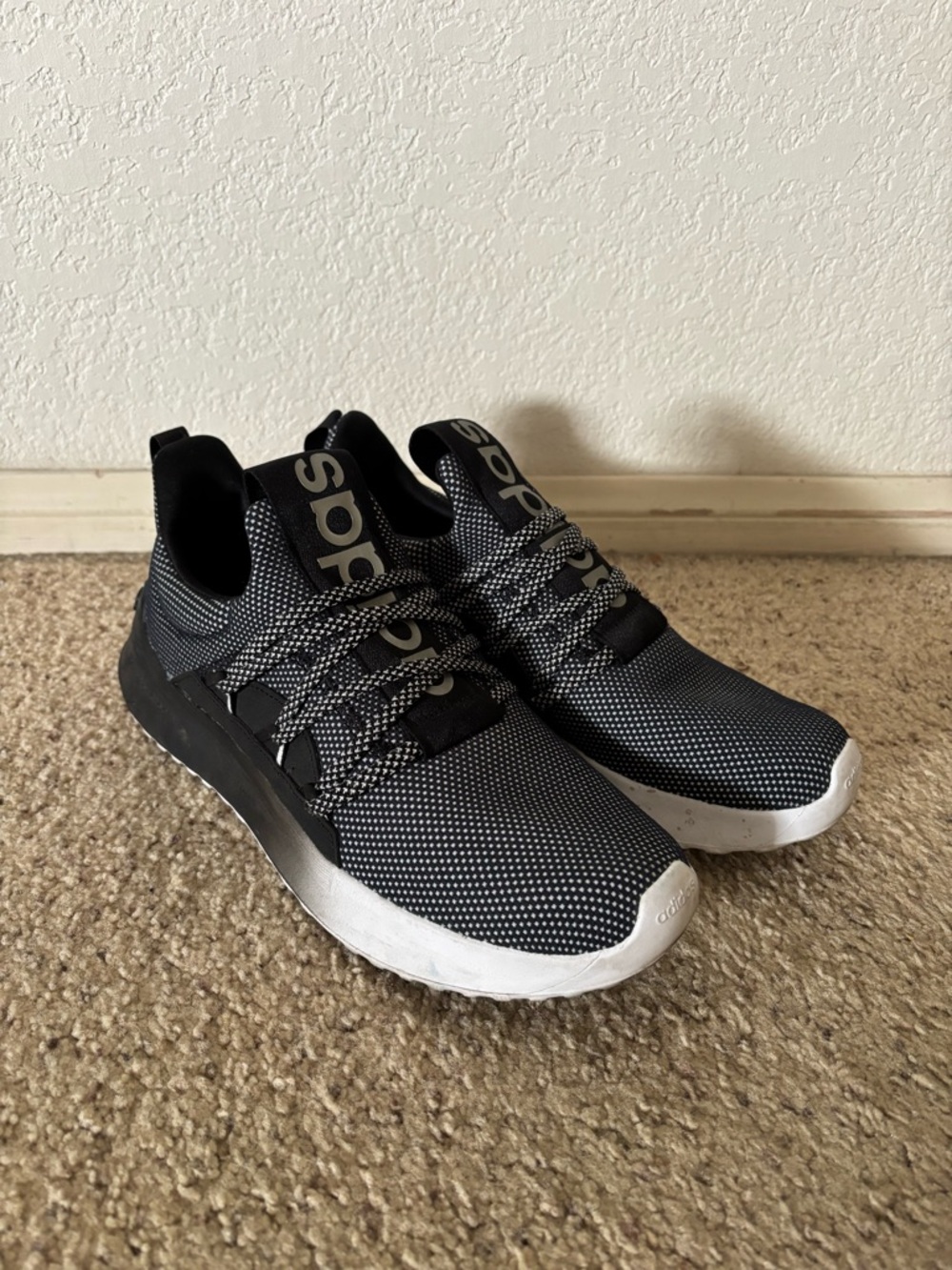 adidas Lite Racer Adapt 7.0 Men's Running Shoes (size 10) Cloudfoam Comfort